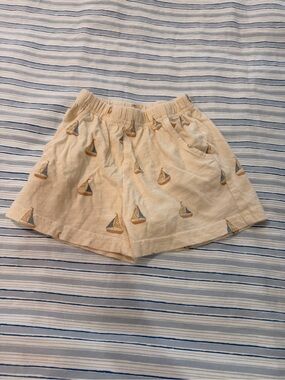 Rylee + Cru Peach Shorts with Sailboat Print